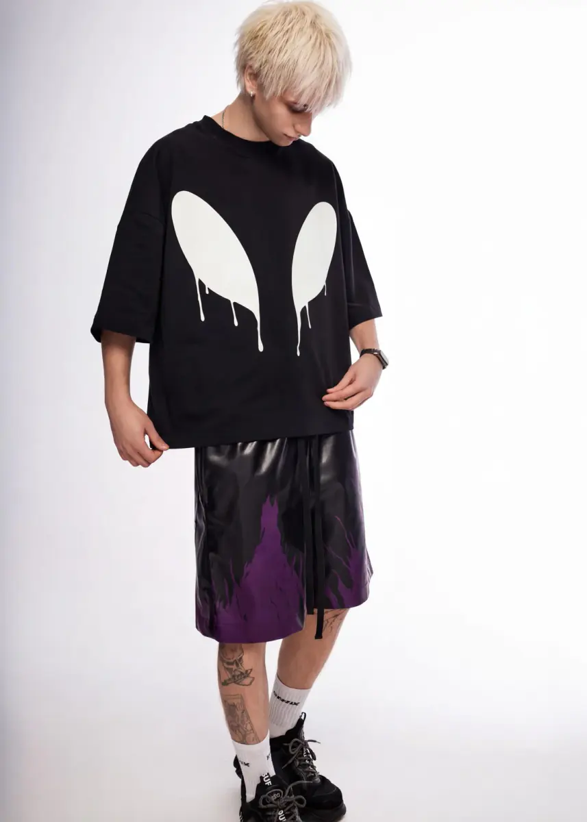 BLACK / PAINT